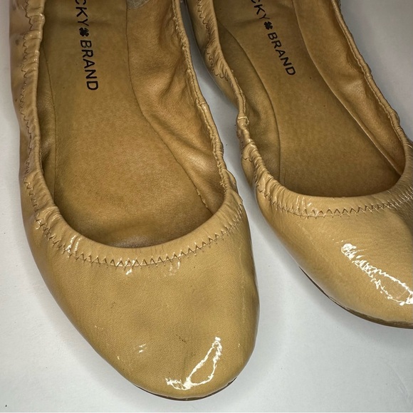 Lucky Brand Ballet Flats Women’s Size 8.5 Beige Vegan Patent Leather - Picture 8 of 11